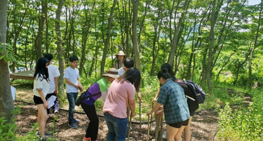 Discovery and Continuing Operation</br>of Eco Experience Education Program